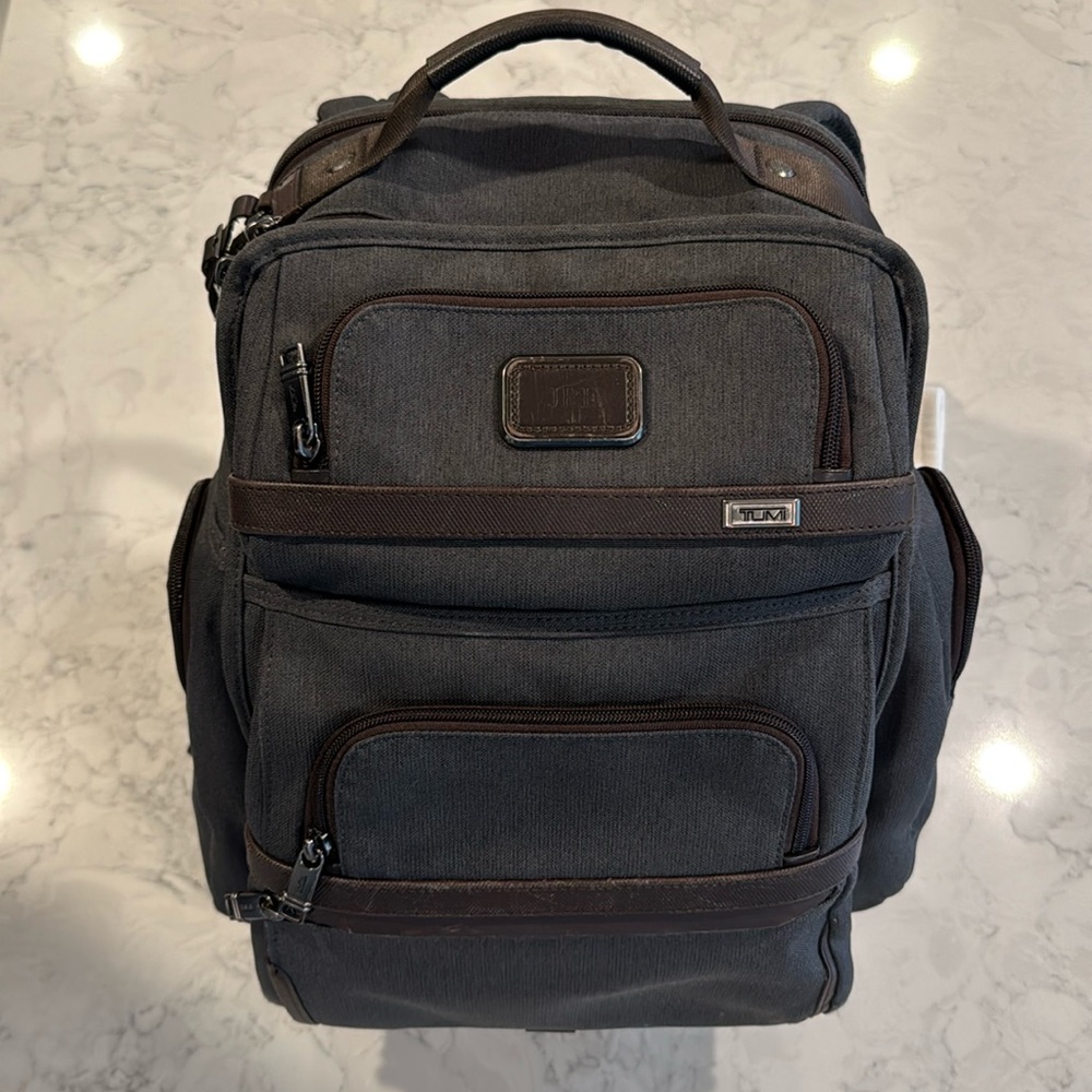 Tumi Alpha Brief Pack